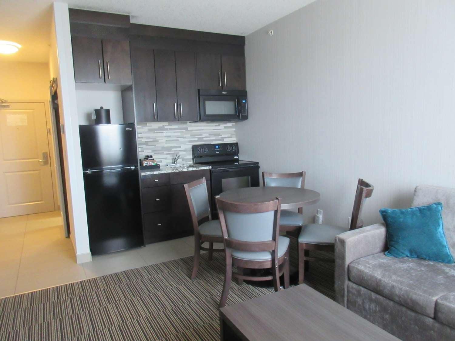 Best Western Plus Airdrie Gateway Eksteriør bilde