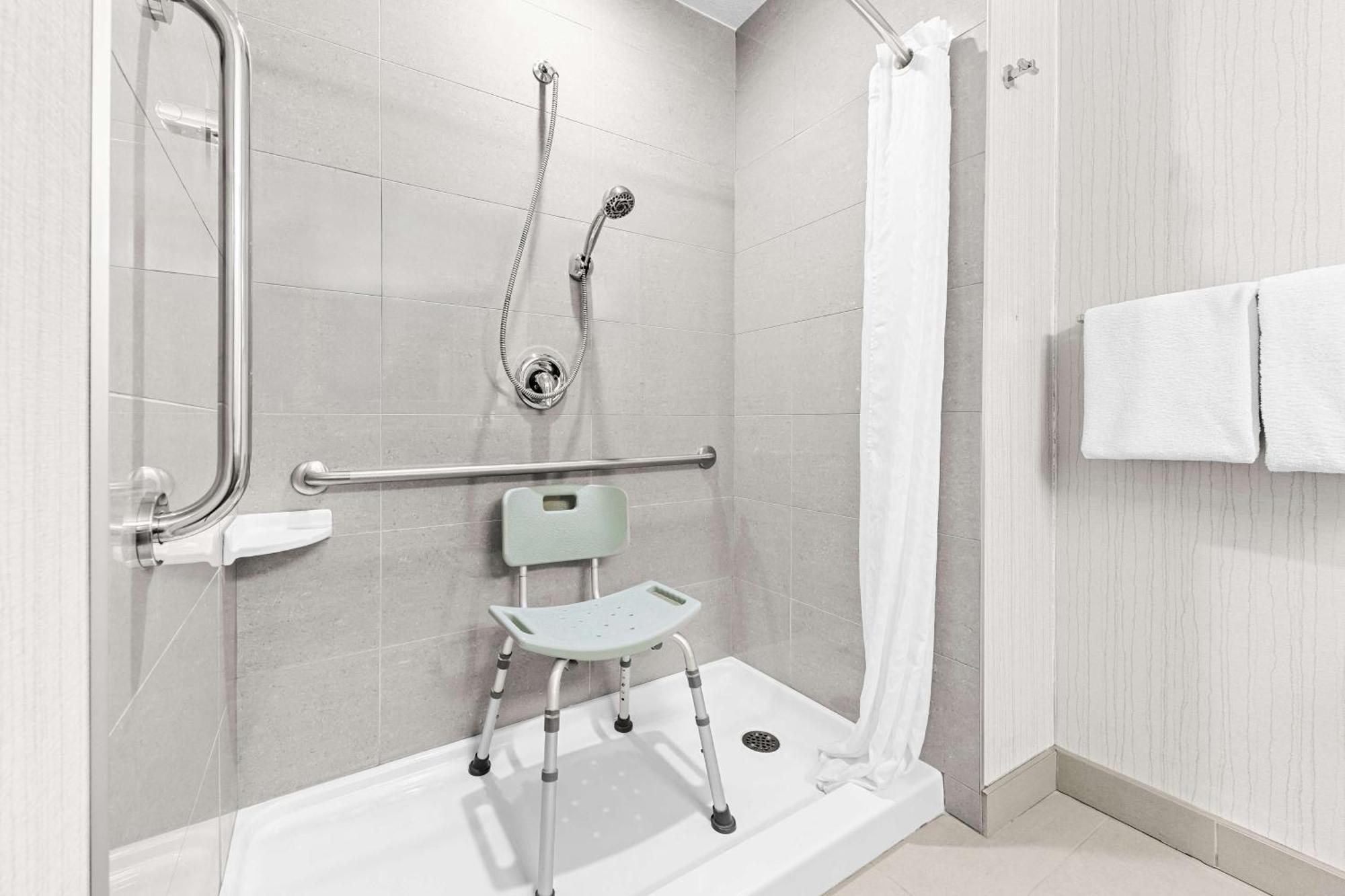 Best Western Plus Airdrie Gateway Eksteriør bilde